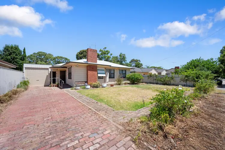 9 McKay Avenue, Northfield SA 5085