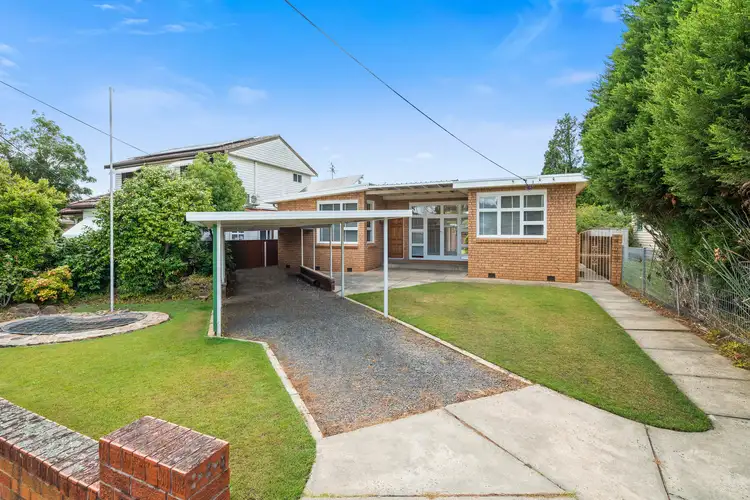 3 Highland Avenue, Toongabbie NSW 2146