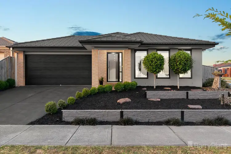 81 Greendale Boulevard, Pakenham VIC 3810