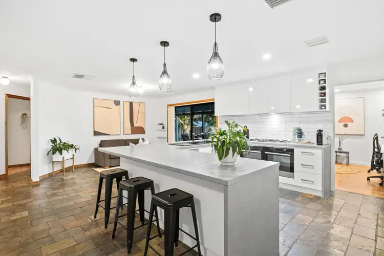 36 Barton Drive, Trott Park SA 5158