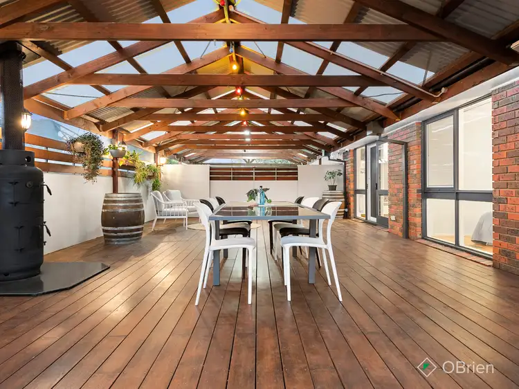 2 Chatswood Avenue, Langwarrin VIC 3910