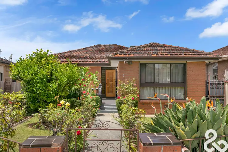 Main view of Homely house listing, 5 Diplomat Drive, Thomastown VIC 3074