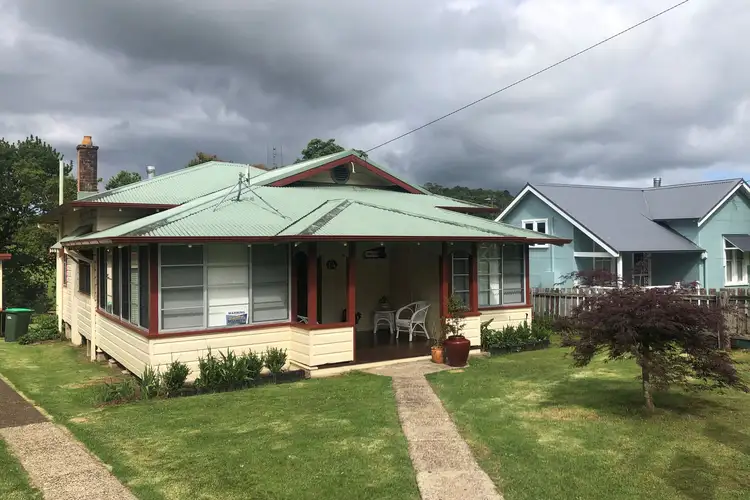 64 Kurrajong Street