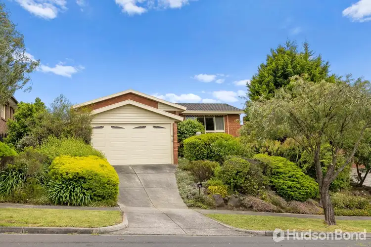 30 Pine Hill Drive, Doncaster East VIC 3109
