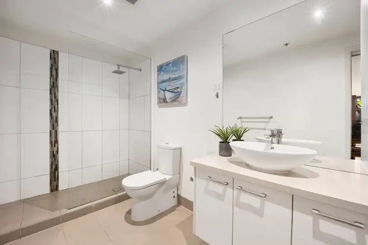 Fifth view of Homely unit listing, 2/86-88 Beach Road, Sandringham VIC 3191