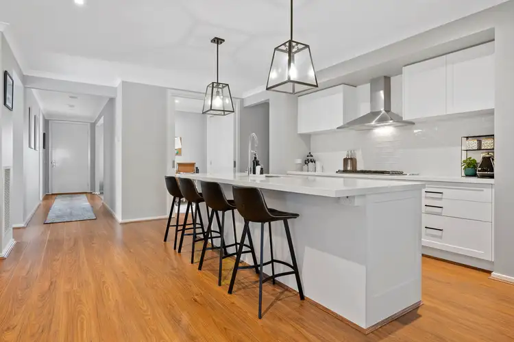 27 Horseshoe Circuit, Bacchus Marsh VIC 3340
