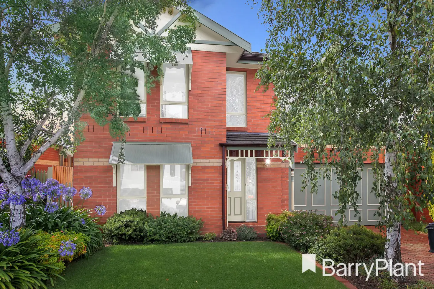 Main view of Homely townhouse listing, 5 Silverbirch Rise, Mill Park VIC 3082