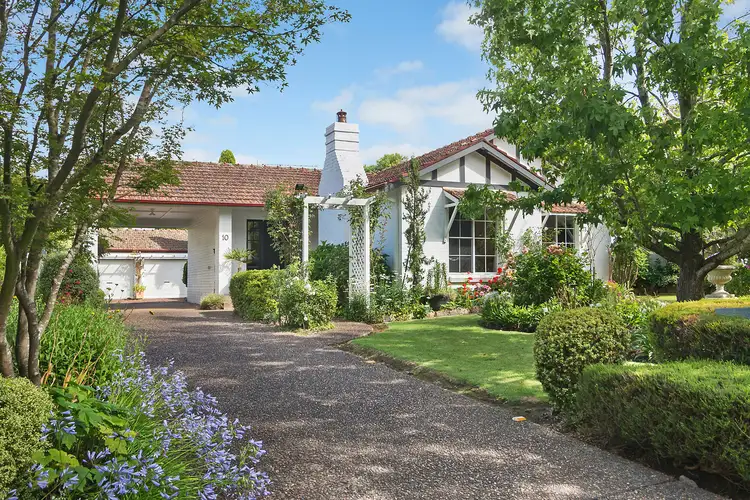 10 Braeside Drive, Bowral NSW 2576