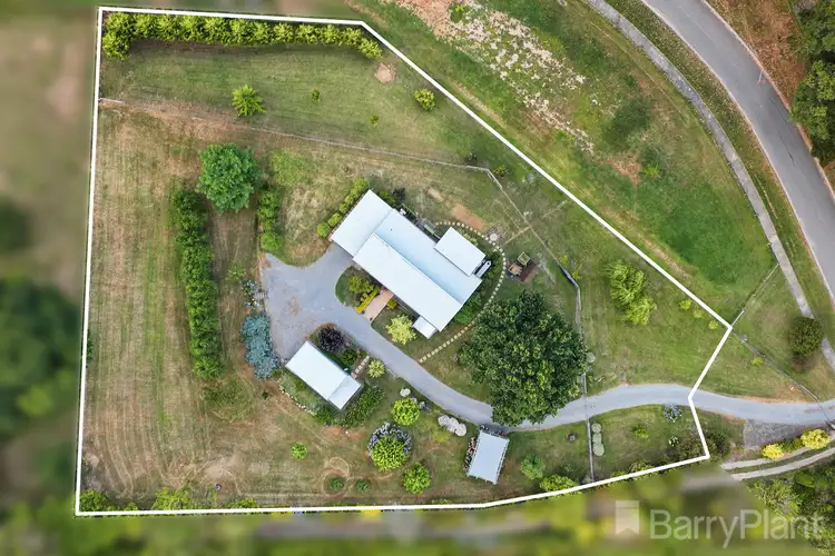 Second view of Homely house listing, 4a Quentin Court, Drouin VIC 3818