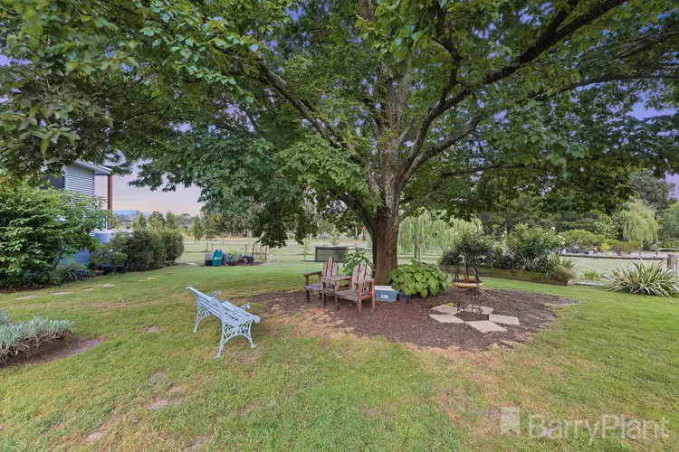 Fifth view of Homely house listing, 4a Quentin Court, Drouin VIC 3818