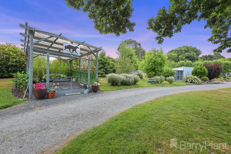 Sixth view of Homely house listing, 4a Quentin Court, Drouin VIC 3818