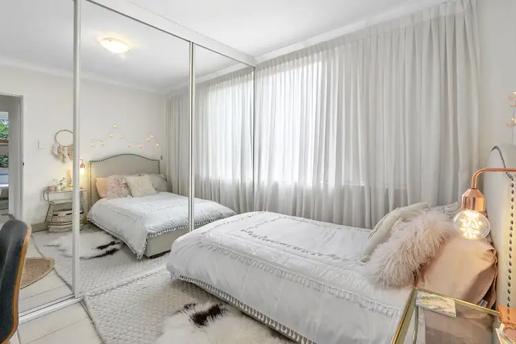 Second view of Homely unit listing, 1/16 Wyadra Avenue, Freshwater NSW 2096