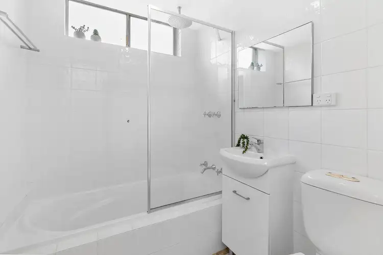 Fourth view of Homely unit listing, 1/16 Wyadra Avenue, Freshwater NSW 2096