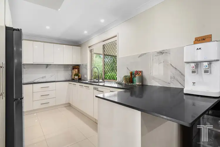 Sixth view of Homely house listing, 19 Kirra Place, Carindale QLD 4152
