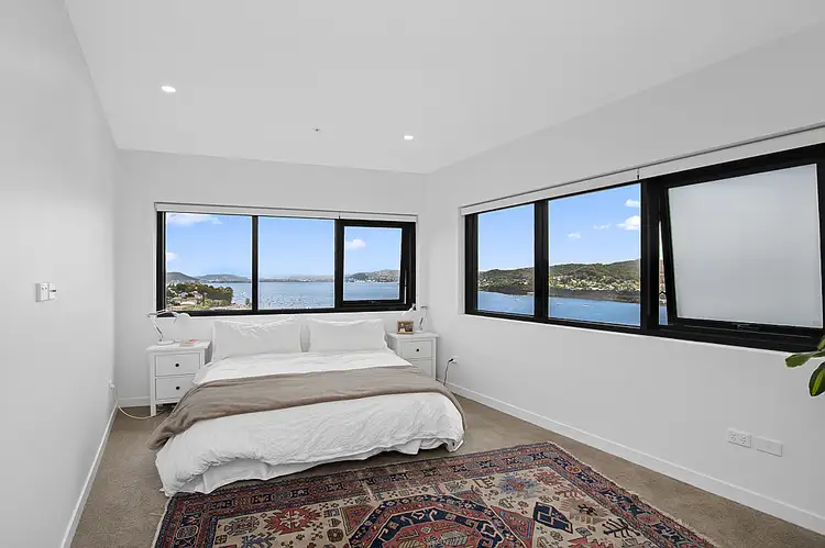 Level 13/1306/25 Mann Street, Gosford NSW 2250