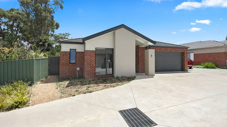 1/305a Lylia Avenue, Mount Clear VIC 3350