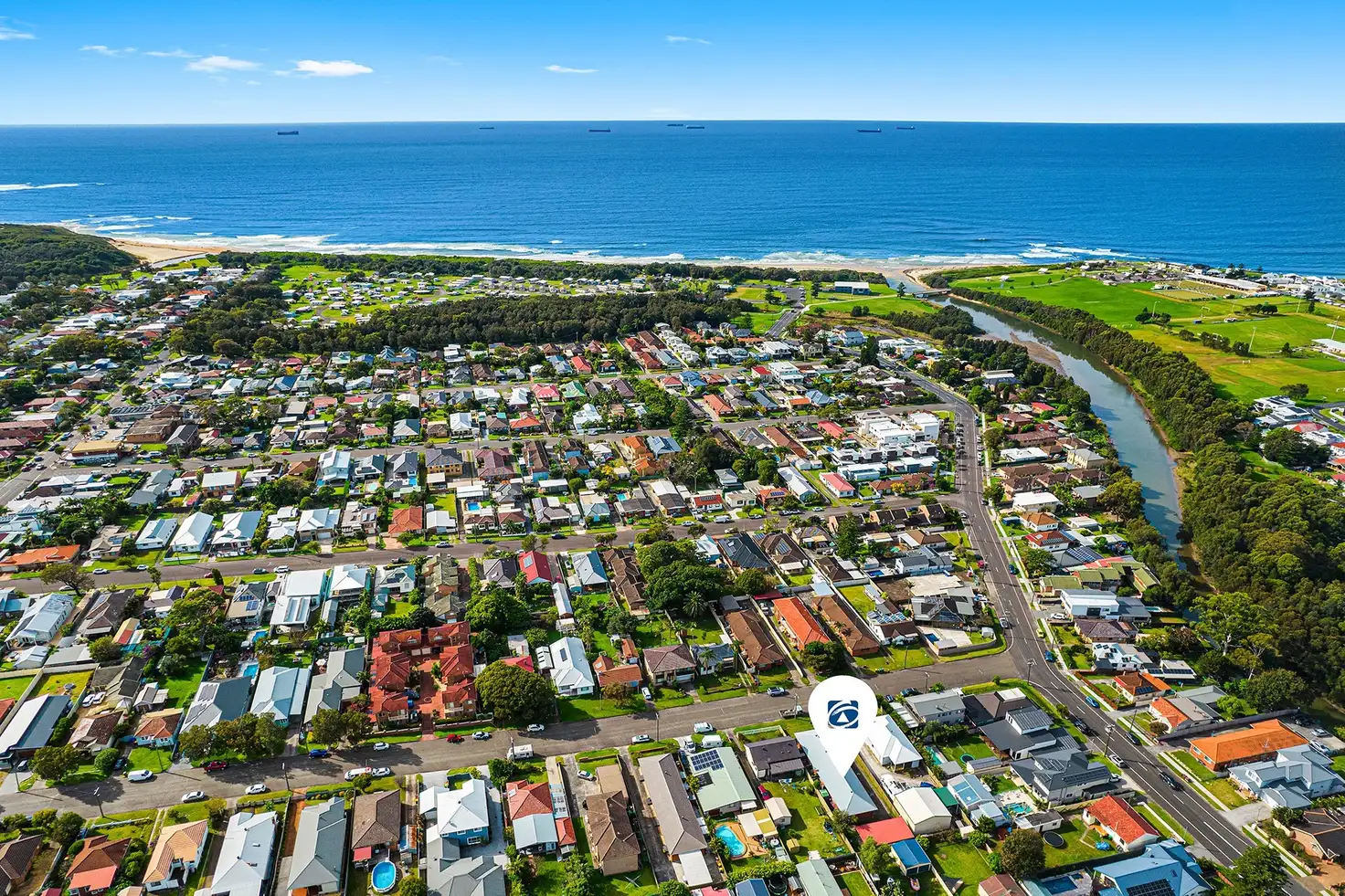 Main view of Homely unit listing, 4/30 Payne Road, East Corrimal NSW 2518