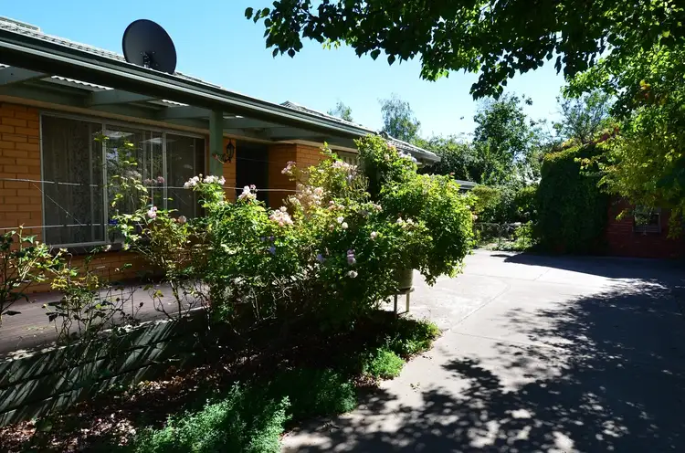 Main view of Homely unit listing, 2/10 William Street, Beechworth VIC 3747