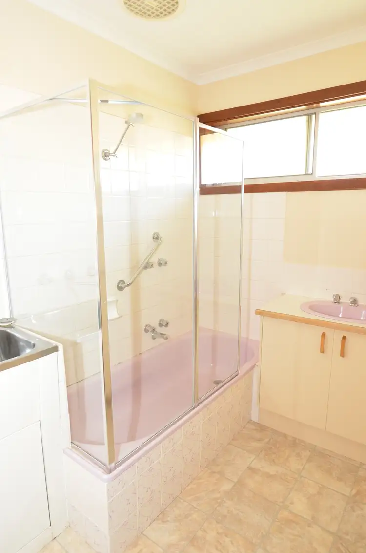 Fourth view of Homely unit listing, 2/10 William Street, Beechworth VIC 3747