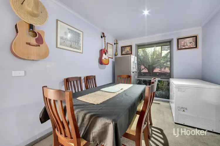 Sixth view of Homely house listing, 8 Dewpoint Crescent, Hampton Park VIC 3976