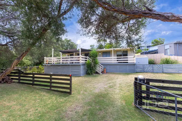 4 Como Avenue, Rye VIC 3941