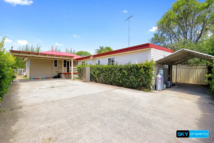 78 Gasmata Crescent, Whalan NSW 2770