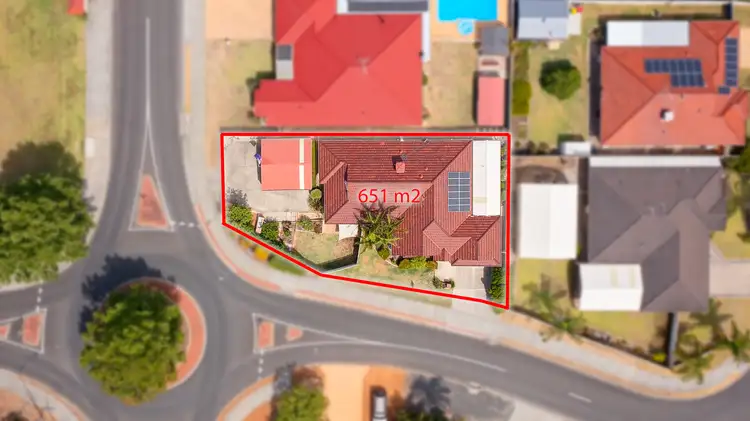1 Pembroke Street, College Grove WA 6230