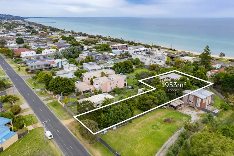 59 Dromana Parade, Safety Beach VIC 3936