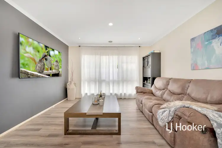 Third view of Homely house listing, 9 Narelle Court, Skye VIC 3977