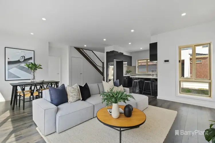 18 Hill View Crescent Road, Ferntree Gully VIC 3156