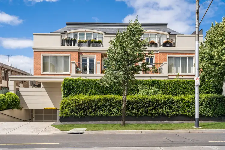 Main view of Homely apartment listing, 2/246 Wattletree Road, Malvern VIC 3144