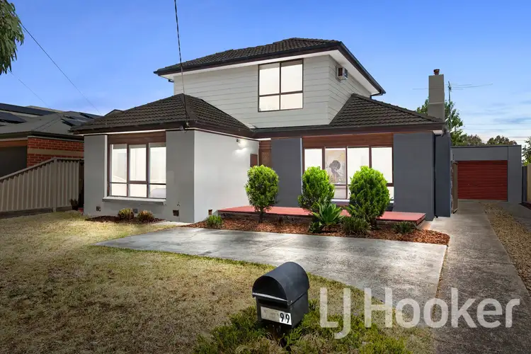 99 Seventh Avenue, Altona North VIC 3025