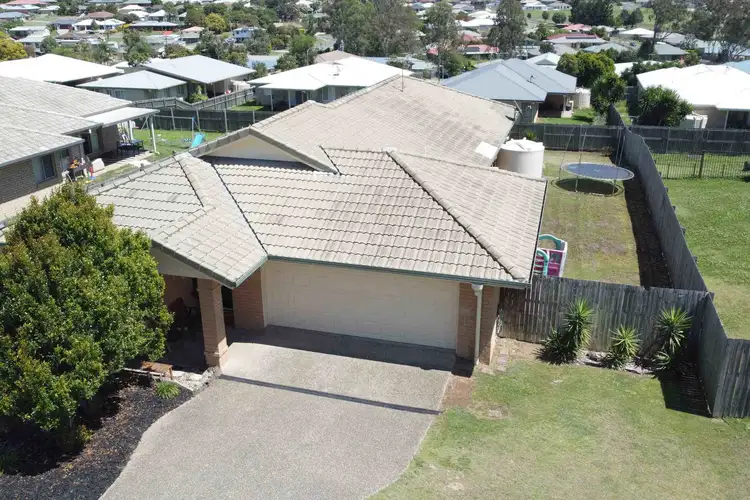 10 Benjamin Court, Yamanto QLD 4305