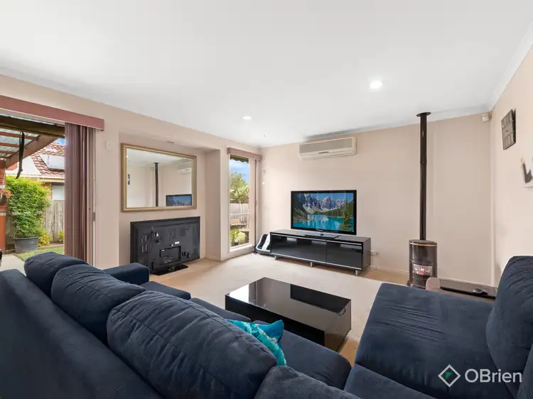 Fifth view of Homely house listing, 4 Clarinda Drive, Narre Warren VIC 3805