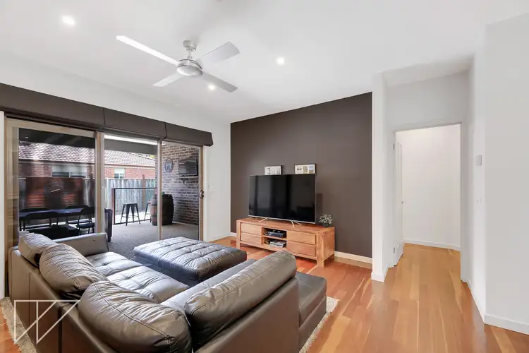 Fifth view of Homely house listing, 10 Eucalypt Court, Drouin VIC 3818