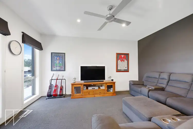 Sixth view of Homely house listing, 10 Eucalypt Court, Drouin VIC 3818