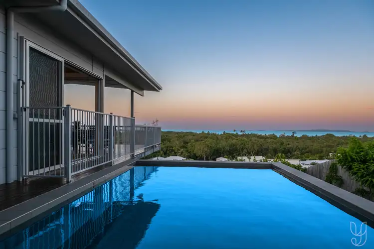 5 Acacia Grove, Lammermoor QLD 4703
