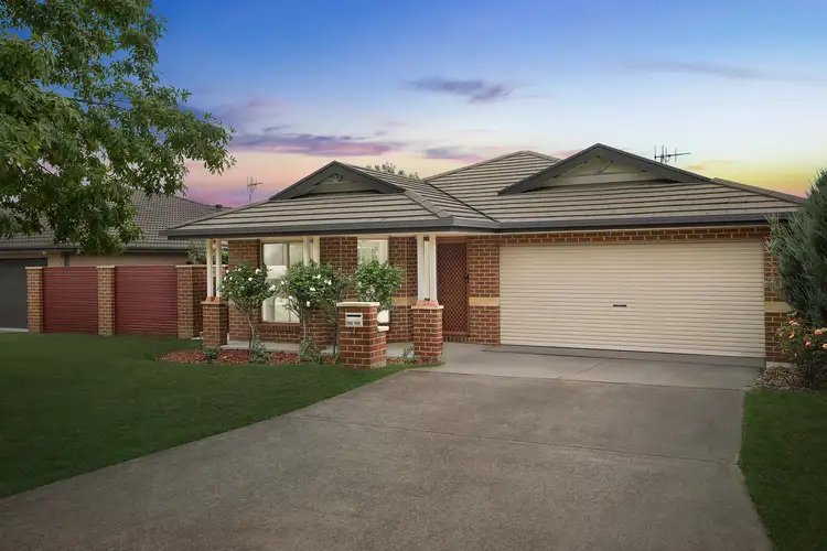 21 Flora Bassett Street, Franklin ACT 2913