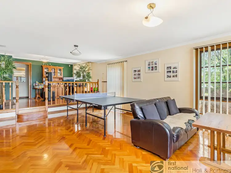 Fifth view of Homely house listing, 7 Theresa Gardens, Endeavour Hills VIC 3802