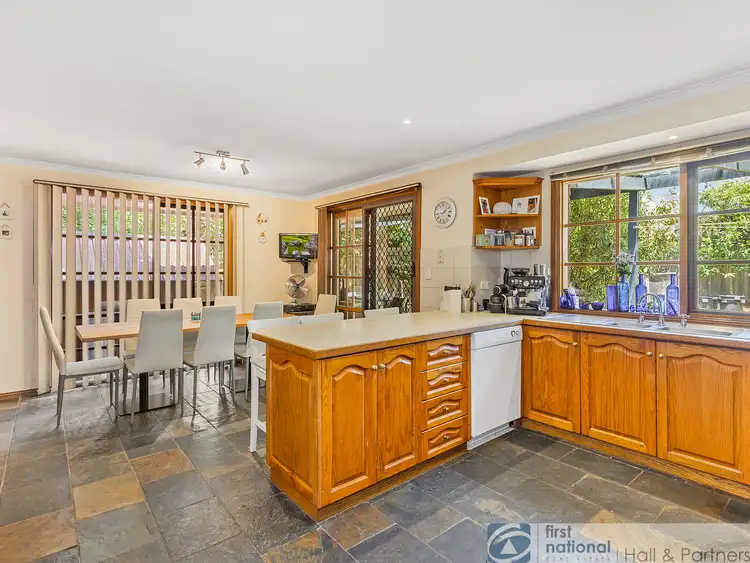 Sixth view of Homely house listing, 7 Theresa Gardens, Endeavour Hills VIC 3802