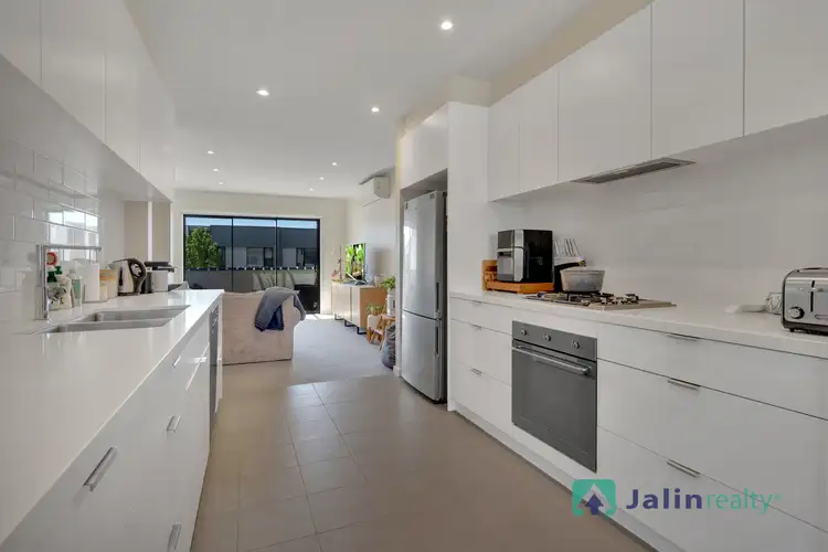 Main view of Homely house listing, 31 Charlton Avenue, Cheltenham VIC 3192
