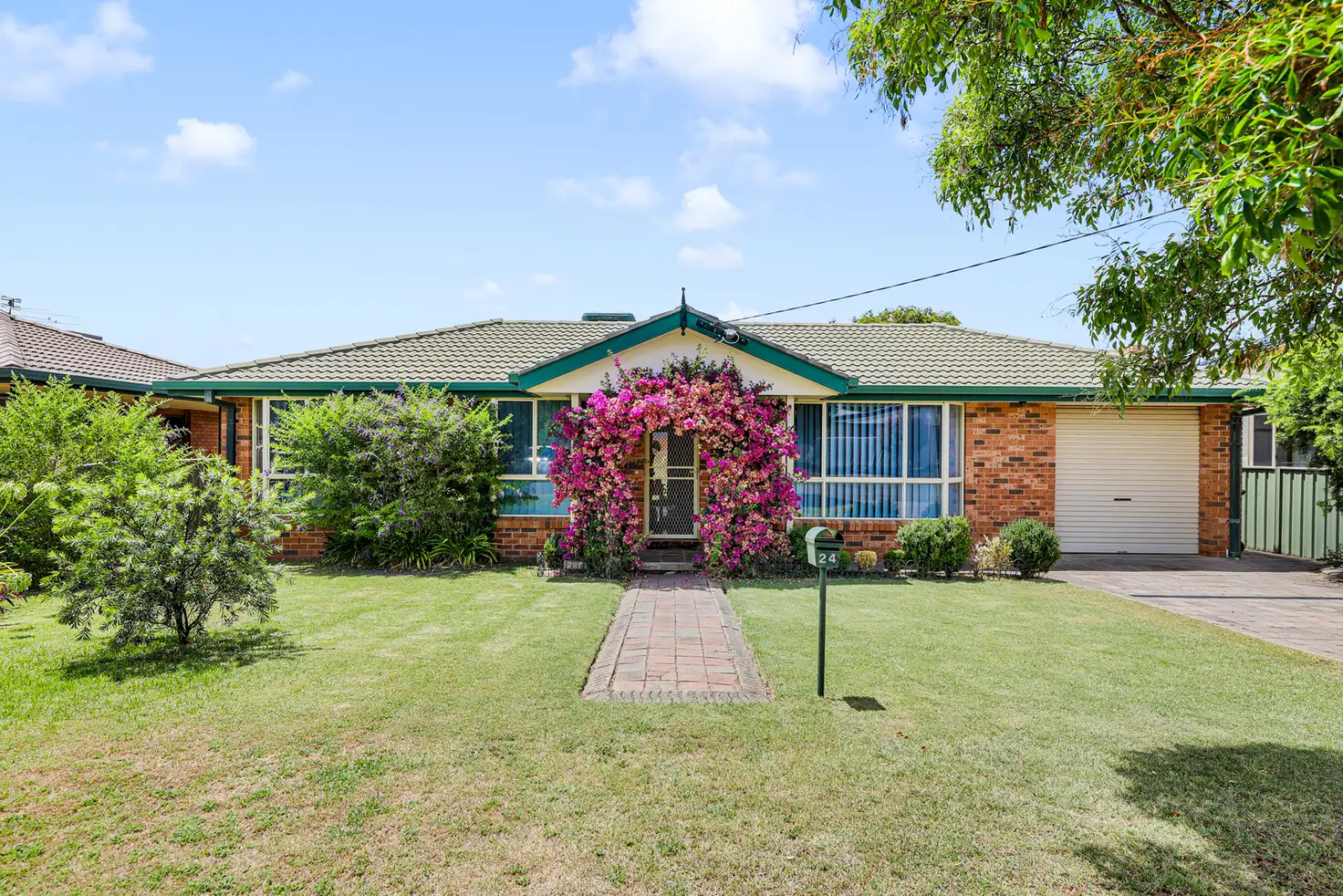 Main view of Homely house listing, 24 Evans Street, Tamworth NSW 2340