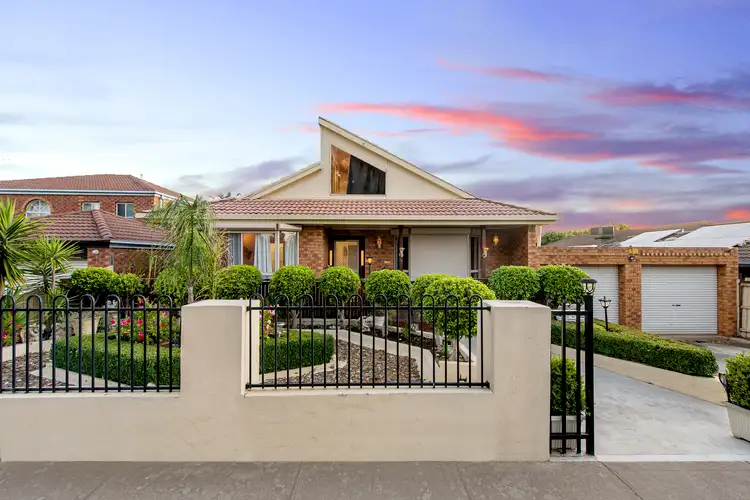 36 Wattle Valley Drive, Hillside VIC 3037