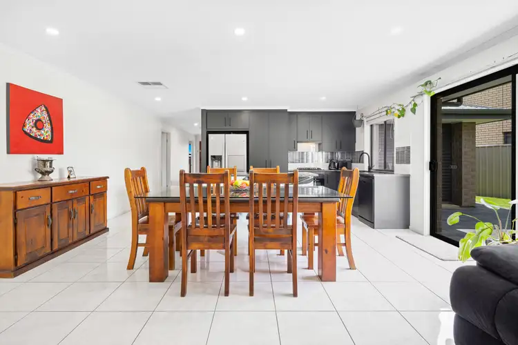 Sixth view of Homely house listing, 4 Kiribilli Court, Seaford Rise SA 5169