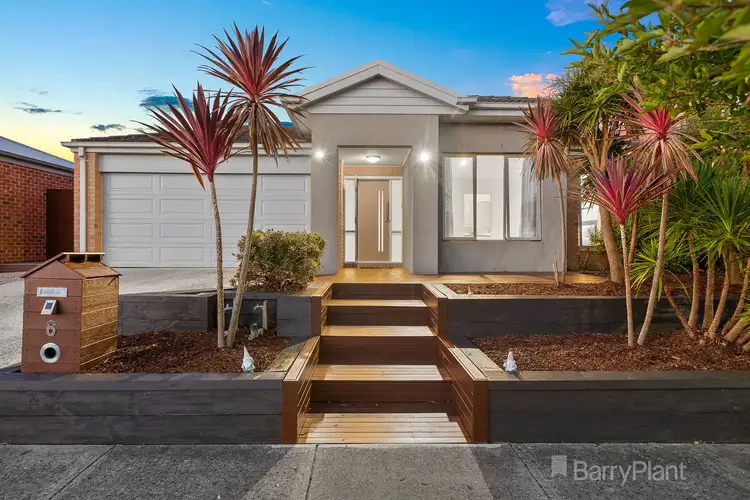 6 Peregrine Street