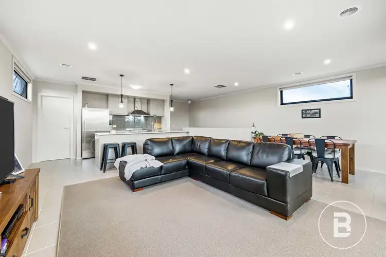 Fourth view of Homely house listing, 2 Regal Drive, Alfredton VIC 3350