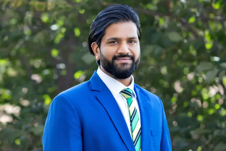 Second view of Homely townhouse listing, 6 Simmonds Place, Roxburgh Park VIC 3064