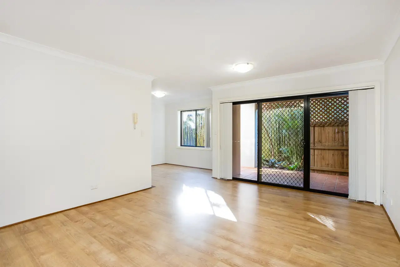 Main view of Homely apartment listing, 6/52-58 Howard Avenue, Dee Why NSW 2099