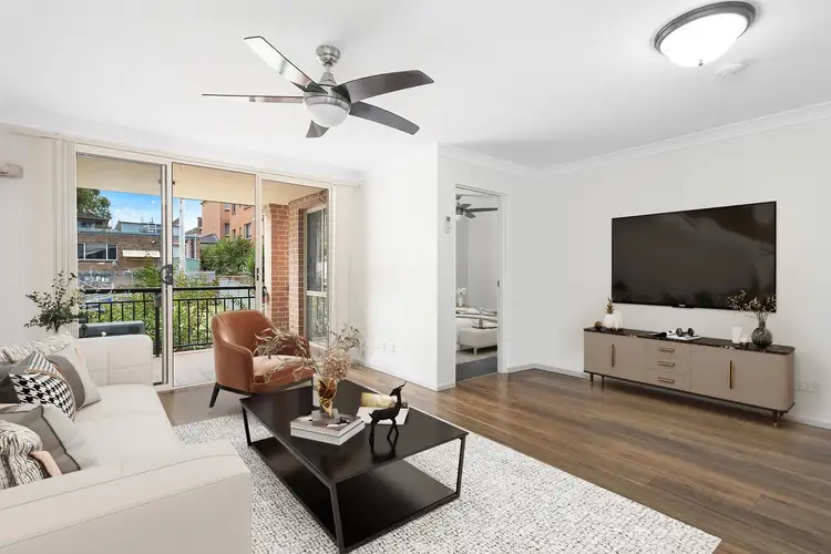 Main view of Homely unit listing, 4/39-41 Railway Parade, Engadine NSW 2233