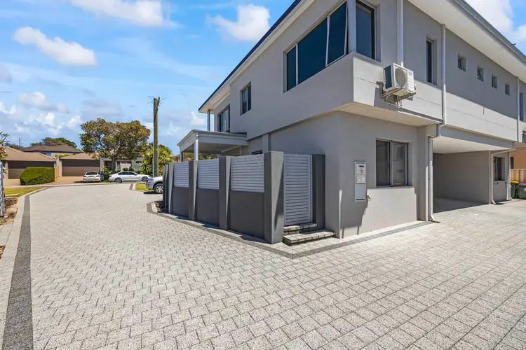 1/8 Wynyard Street